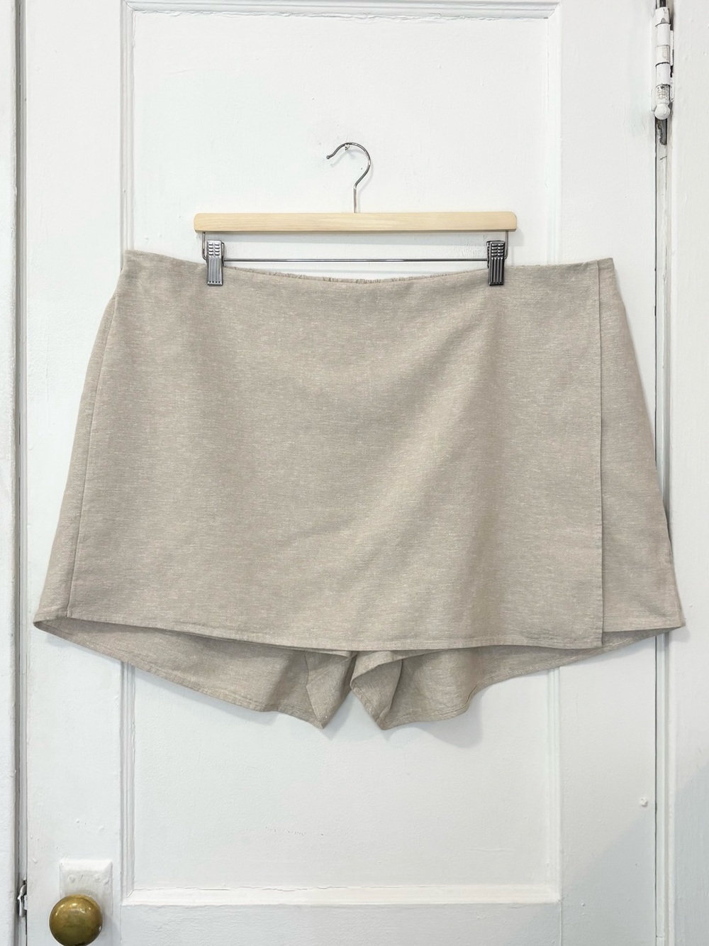 NWT Old Navy Women's High-Waisted Linen-Blend Faux-Wrap Mini Skort, XXL, Neutral